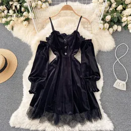 YuooMuoo ins Fashion Women Princess Black Mini Dress Off Shoulders High Waist Lace Patchwork Gothic Korean Party Vestidos 220420