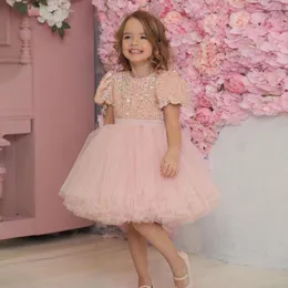 Abiti da ragazza Yipeisha Abito da principessa per bambina di fiori per compleanno O collo maniche corte Puff al ginocchio Tutu glitterato Abito per festa di matrimonio per bambini