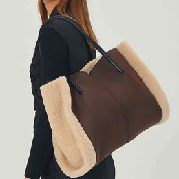 Plüsch Fell Frauen Handtasche Tragetaschen Bump Eine Schulter Tasche Mode Lässig Pu Leder Hohe Kapazität Spleißen Trend Nähgarn 220428