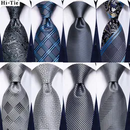Cravatta per novità floreale solida d'argento per uomini seta di seta a mano manuale set di stipite d'affari dropshipping party