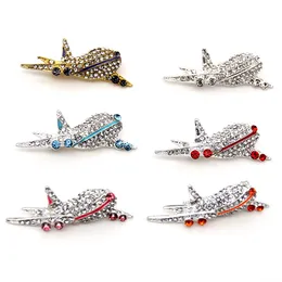10個/ロット卸売ファッションジュエリーブローチ複数の色ラインストーン飛行機飛行機航空機ブローチピン装飾/ギフトのためのブローチピン