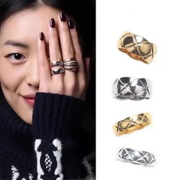Ringar för man kvinnor 4 mm 6 mm 9 mm Modedesigner Märke crush ring Designers smycken för älskare Storlek 5-10 roséguld Sliver Color