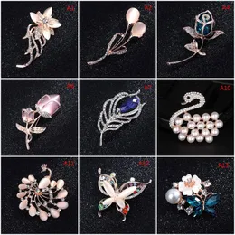 Pinos broches estilos variados cálculos opalas plantas de flores animais broches de decoração de moda coleta de jóias pérolas para feminino