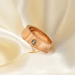 Титановое стальное серебряное кольцо любовного кольца мужчины и женщины розовое золото ювелирные изделия для любовников Пара памяти кольца кольца подарка размер 5-11 Ширина 4-6 мм