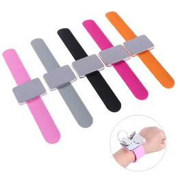 1pc magnetisk bobbie stift hårklipp handledsrem bobby stift armbandshållare frisyrverktyg Tillbehör för salonganvändning W7399