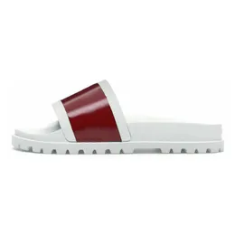 Luxurys designers sandaler för män kvinnor mode klassiska blommor brokad glider lägenheter läder gummi värmplattform flip flops växel US19 riband