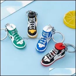 Portachiavi Accessori di moda 2022 Vendita di scarpe da ginnastica stereo di nuovo stile Ciondolo a bottone 3D Mini scarpe da basket Modello Decorazione in plastica morbida G
