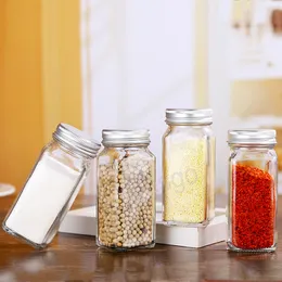 Kwadratowy Szkło Spice Jar Salt Pepper Słoiki Przyprawy Butelki z pokrywkami BBQ Condent Condiment Condiment Kitchen Kitchen Spice Tools BH6424 TYJ