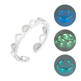 Anello luminoso Cuore vuoto Bagliore regolabile In anelli di colore argento scuro per le donne Amici Regalo Discoteca Fashion Party Jewelry Ring