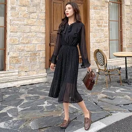 Kadın Şifon Elbise 2020 İlkbahar Yaz Yeni Moda Kadın Uzun Kollu Baskılı Dot Vintage Sıradan Pileli Elbise A-Line Vestidos T200526