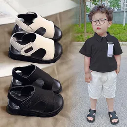 Moda dziecięca buty letnie dziecięce chłopięce sandały kapcie czarne białe miękka podeszwa przeciwpoślizgowa plaża odkryty maluch Baby Boy SlidesT220718