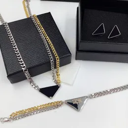 Brincos de colar de pulseiras de designer masculino Conjunto de jóias de jóias de prata de ouro dupla corrente feminino