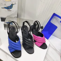 2022 Vår och sommar Nya Sandaler Top Layer Leather Open Toe Stiletto High-Heeled Sandals Cross-Strap Kvinnors Skor