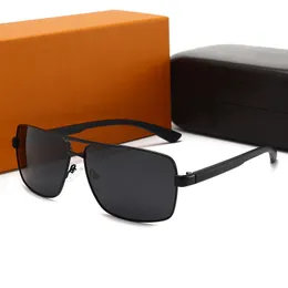 تصميم النظارات الشمسية الإطار المعدني أزياء النظارة الشمسية للنساء والرجال رجعية مربعة العدسة Sun Glasses الفرقة النظارات المستقطبة مع Case G05600