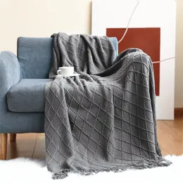 Coperte per il tempo libero Nappe lavorate a maglia Reticolo di diamanti Super Soft Accogliente Leggero Divano Decorativo Outdoor Hone Hotel Letto Divano Ufficio Tutte le stagioni Coperta gialla