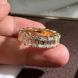 100% 18K Altın Yüzük 8Ct D Renk VVS Moissanites Diamond Ring Alyans Ulusal Sertifika 008