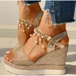 2021 novas mulheres sandálias de cunha verão grânulo cravejado detalhe sandálias plataforma fivela cinta peep toe fundo grosso sapatos casuais senhoras y220521