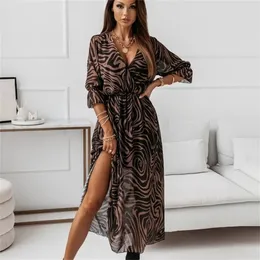 Abito lungo da donna con stampa floreale estivo Boho Sexy scollo a V mezza manica femminile vintage casual spacco laterale orlo grande maxi es 220527