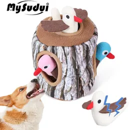 Stuffed Pet Dog Training Hunting Toy Interactive Dog Food Puzzle Toys Slow Feeder Sniffing Training Iq Treat Dispenser Squeaker 220427