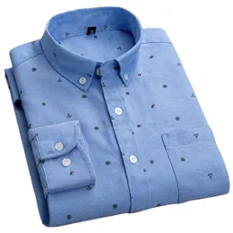Oxford Mens Striped Shirt Långärmad Bomull Business Casual Male Social Dress Shirts Flannel Button Up Longsleeve för män 220324