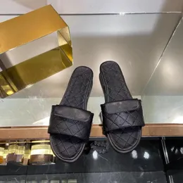 Diseñador de lujo para mujer zapatillas beath confort sandalias de tacón plano suave arrastre deslizadores de cuero genuino damas hotel sexy zapatos desgastes 35-42 con caja de bolsa 11