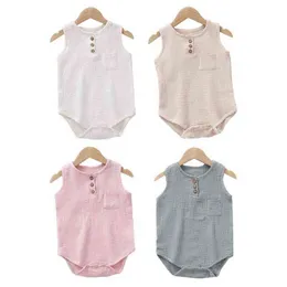 2022 Summer Baby Rompers Boys Girls Bodysuit Thin Muslin ärmlösa kläder Fashion Baby Clothing Triangle Climb Romper G220521