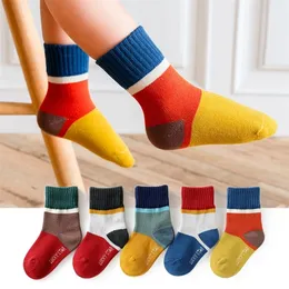 5Pair/Lot Children's Socks Autumn Winter Cotton Girls Short Sox 1-12 år gammal golv Lucky Kids Boy Bortable 220512