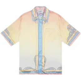 Hett säljande nya Casablanca herrskjortor High Texture Palace Cloud Gradient Silk Hawaiian kortärmade skjortor Par Casual Cardigan Square Neck Tunn Jacka
