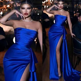 Królewska niebieska sukienka wieczorowa Dubai High Slit bez ramiączek Eleganckie suknie na imprezę balową