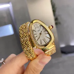 Женские кварцевые часы в форме змеи, уникальный художественный стиль, дизайн, размер 23X34 мм, спортивная серия, внутренняя память, пружинный материал, дизайнерские часы, спортивные часы