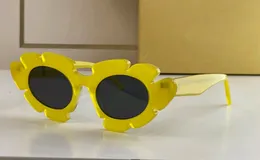 キャットアイフラワーサングラスイエローダークグレーレン女性デザイナーサングラス Sonnenbrille 夏サングラス UV メガネボックス付き