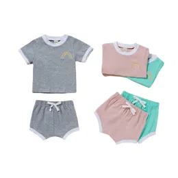 Crianças de designer roupas meninos garotos roupas de verão conjuntos de tampas bordadas de arco -íris infantil ternos de shorts de calça de blusa de manga curta de bebê Bloomers roupas B26