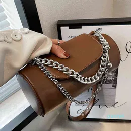 Väskor Höst och Vinter 2022 Mode Ladies Luxury High Quality Casual Enkel Wild One Shoulder Messenger Chain Cylinder Bag 0020