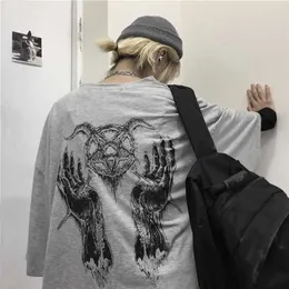 Nicemix Girls Harajuku Loose Short Sleeve Kvinnor T-shirts Devil Star Hand Print T Shirt Crew Neck Lady T-shirt Topp Tees 220321
