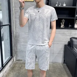 Мужские спортивные костюмы Ice Silk Fit Men Men Set 2 Piece Summer Fashion Clothing Легкая дыхание прохладное одежда короткий спортивный костюм плюс размер 8xlmen's