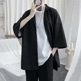 HYBSKR Estate Uomo Camicia Manica Corta Tinta Unita Camicie Per Uomo Vintage Harajuku Casual Oversize Camicette Moda Uomo Abbigliamento 220706