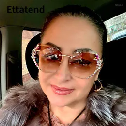 Güneş gözlüğü Moda Vintage Çerçevesiz Kadınlar 2022 Tasarım Güneş Gözlükleri Bling Taklidi Degrade Gözlük Kadın UV400SunglassesSunglasses Kimm2