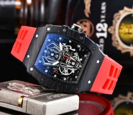 أنيقة التصميم الأنيق Diamond Watch Men's Leisure Rubber Band Quartz Sports Calendar Watch Big Dial Cool Sports Business Watches