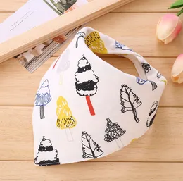 Designer Kid newborn Pacify Bibs Burp Cloths Double layer Cotton 360 degree rotation 42X33CM baby saliva towel variety of styles to choose children triangle scarf