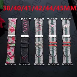 Luxus Designer Armband Uhrenarmbänder Uhrenarmband 42mm 38mm 40mm 44mm iwatch 2 3 4 5 Bänder Leder Biene Insekt Armband Mode Streifen Casdw