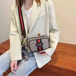 Handtasche bedruckte Damen 2022 neue leichte Luxus-Messenger kleine quadratische vielseitige Breitband-Sling-Schulter