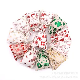 50 Pz / lotto Sacchetti di cotone abbronzante natalizio 10x14 / 13x18 cm Coulisse Gioielli Regalo Display Sacchetti di imballaggio Xmas Party Favor Candy Bags 220420