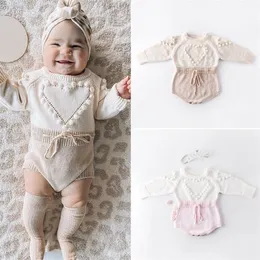 Lovely Heart Infant Baby Girl Roupas de Malha Love Romper Macacão Body Outfit Outono Inverno Lã Camisola De Malha Bodysuits 220622