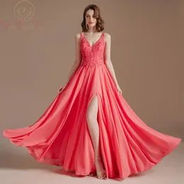 Party Dresses Graduation Prom Dress 2022 Watermelon Chiffon Long Lace Applique pärlstav en linje V Neck Front Slit Evening Gown Women FormalPart