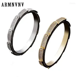 Iced Out Bling Cubic Zircon Hip Hop Gold Silver Circular Armband Spike Bangles gåvor för män och kvinnor Bangle INTE22