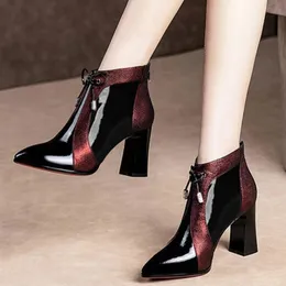 Spring Autumn Patent Leather Thick High Heels Pointed Toe Faux Leather dragkedja Style Sexig ankel Kvinnor Stövlar Bota Feminina Y200915 Gai Gai Gai Gai