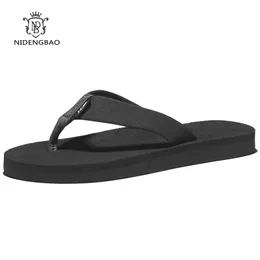 Summer Woman Platform Slipper Beach Flip Flops Bekväma sandaler Slippare för kvinnor Svarta damskor Y200423 Gai Gai Gai