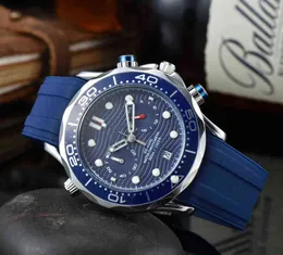 Chronograph Superclone Watch Onega Luxury Watches armbandsur designer europeisk full funktion timing band mode mäns affärssport klocka