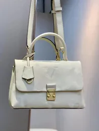 Lüks marka omuz çantaları madeleine bb m45978 siyah kadın çantalar kabartmalı harfler s kilidi çıkarılabilir omuz askısı crossbody moda klasik totes