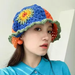 Berets Fashion Female Hollow Flower Flower Thinbterman Hat Hand Crochet Color Pott Spring and Summer Sun Sun Protections Wend22